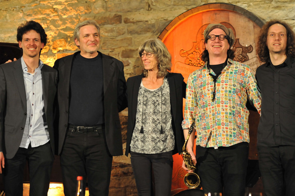 F23-Jazzclub: A Tribute to the Adderley Brothers - Karoline Höffler Quintett